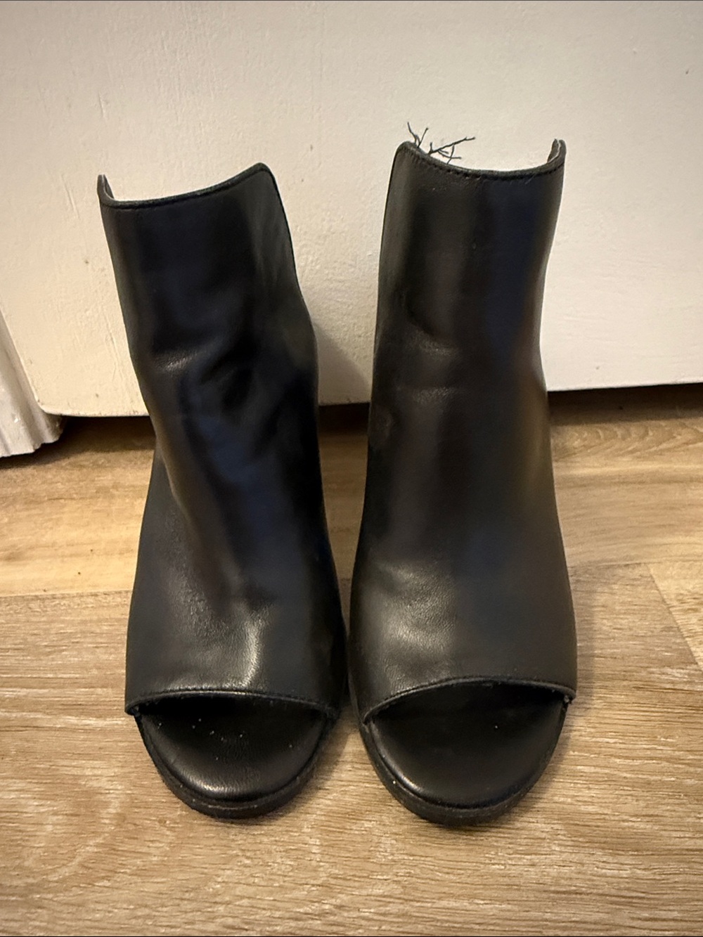 Steve Madden Black Leather Open-Front Mule Boots